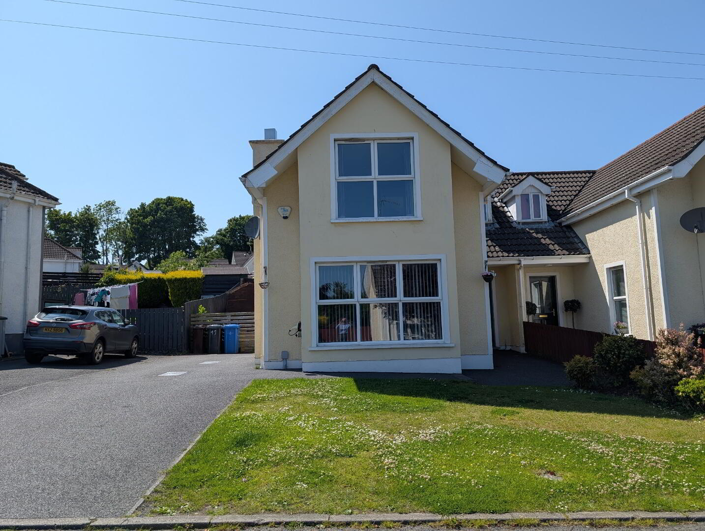 15 Bellfield 3 of 19
