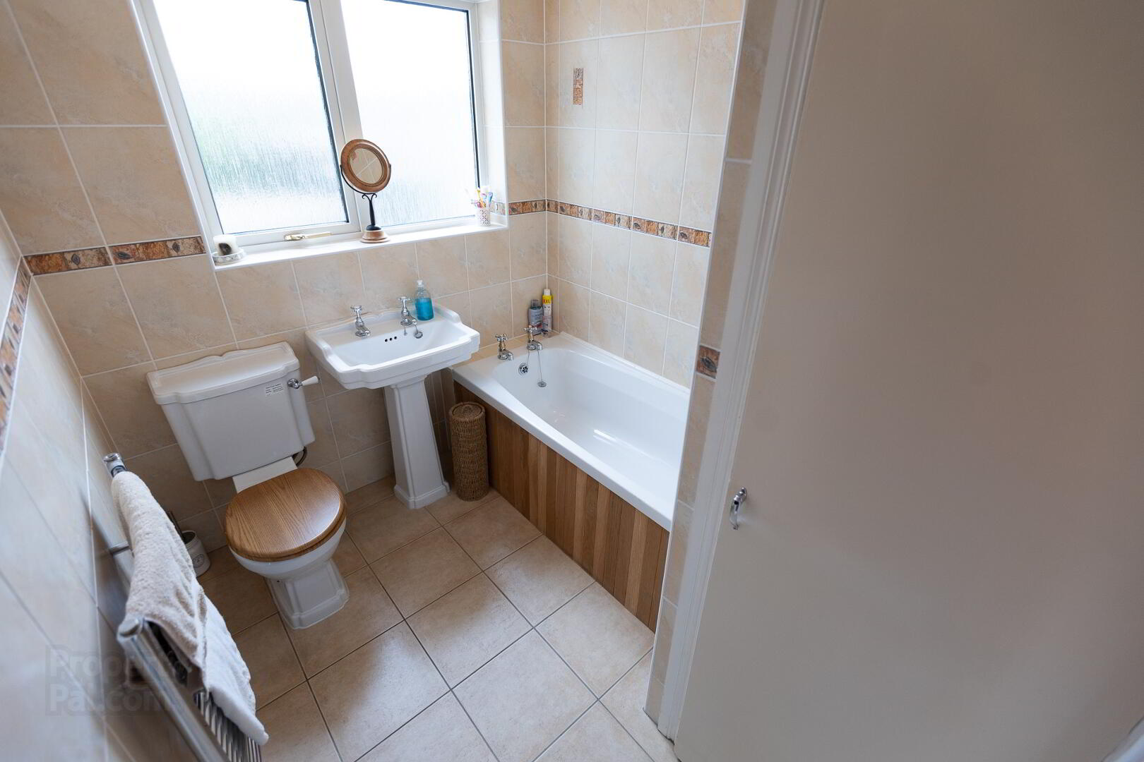 147 Princess Way 37 of 47