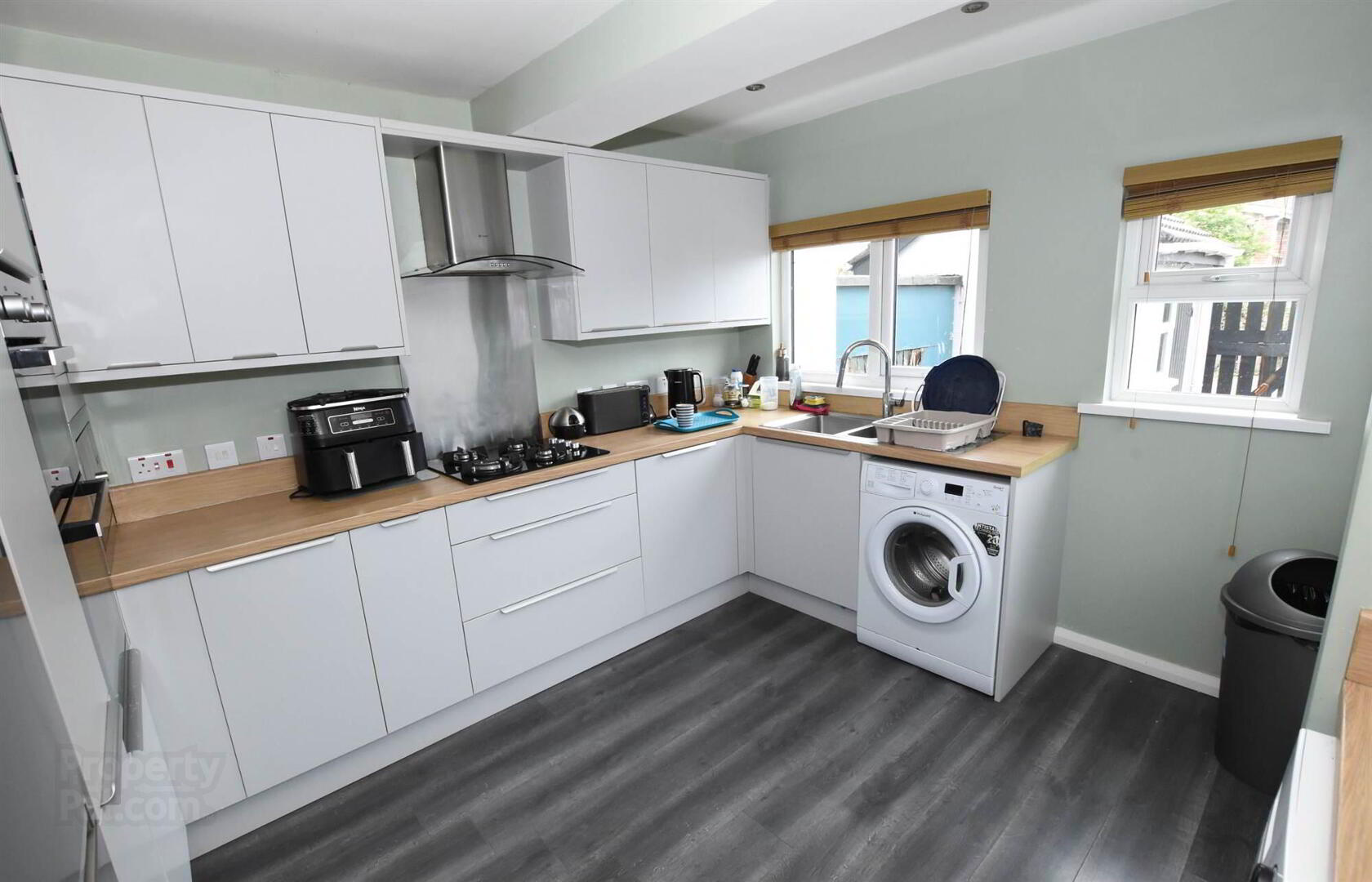 8 Upper Movilla Street 5 of 12