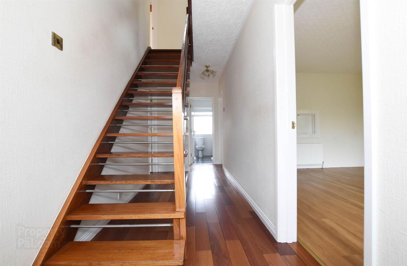 17 Saratoga Avenue 4 of 15