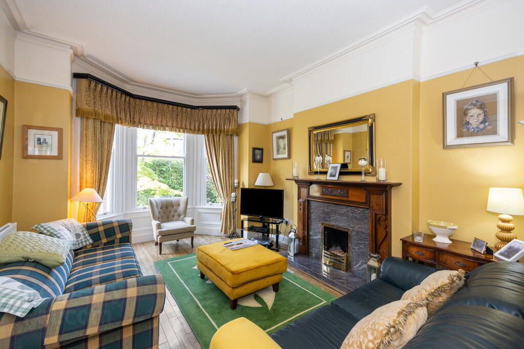14 Cranmore Gardens 6 of 44