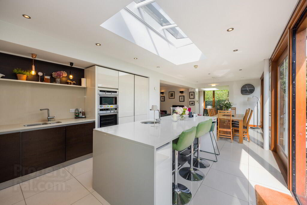 14 Cranmore Gardens 11 of 44