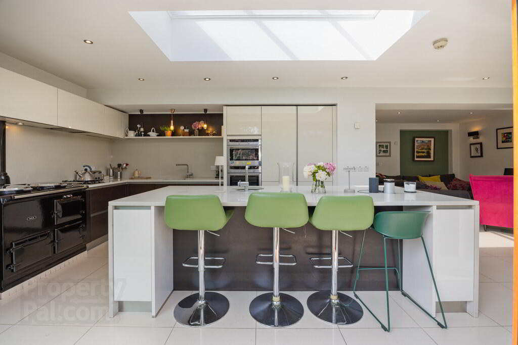 14 Cranmore Gardens 13 of 44