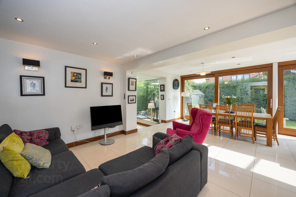 14 Cranmore Gardens 16 of 44
