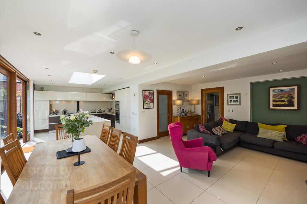 14 Cranmore Gardens 19 of 44
