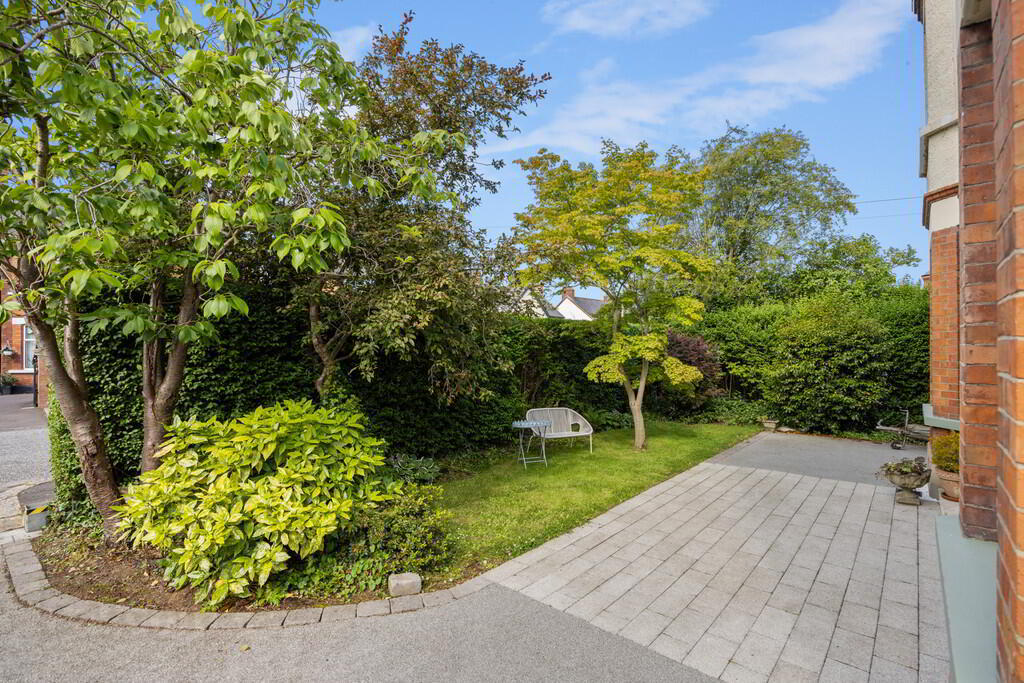 14 Cranmore Gardens 42 of 44