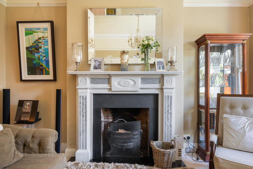 14 Cranmore Gardens 10 of 44