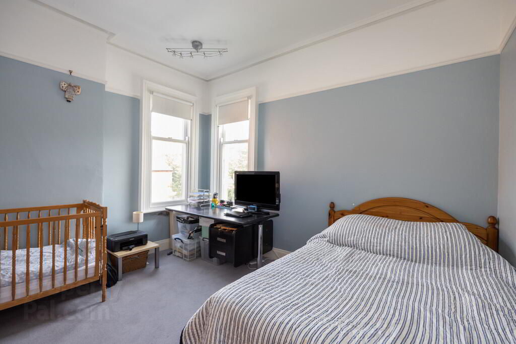 14 Cranmore Gardens 30 of 44