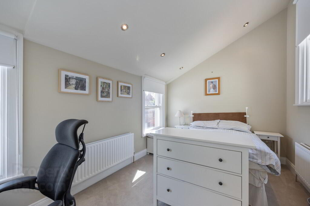 14 Cranmore Gardens 31 of 44