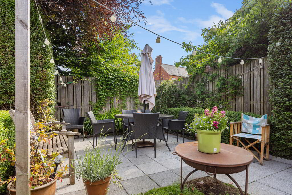 14 Cranmore Gardens 40 of 44