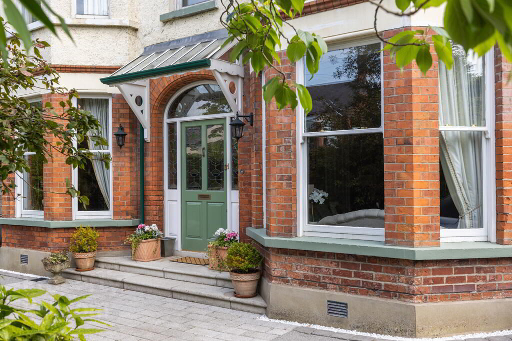 14 Cranmore Gardens 43 of 44