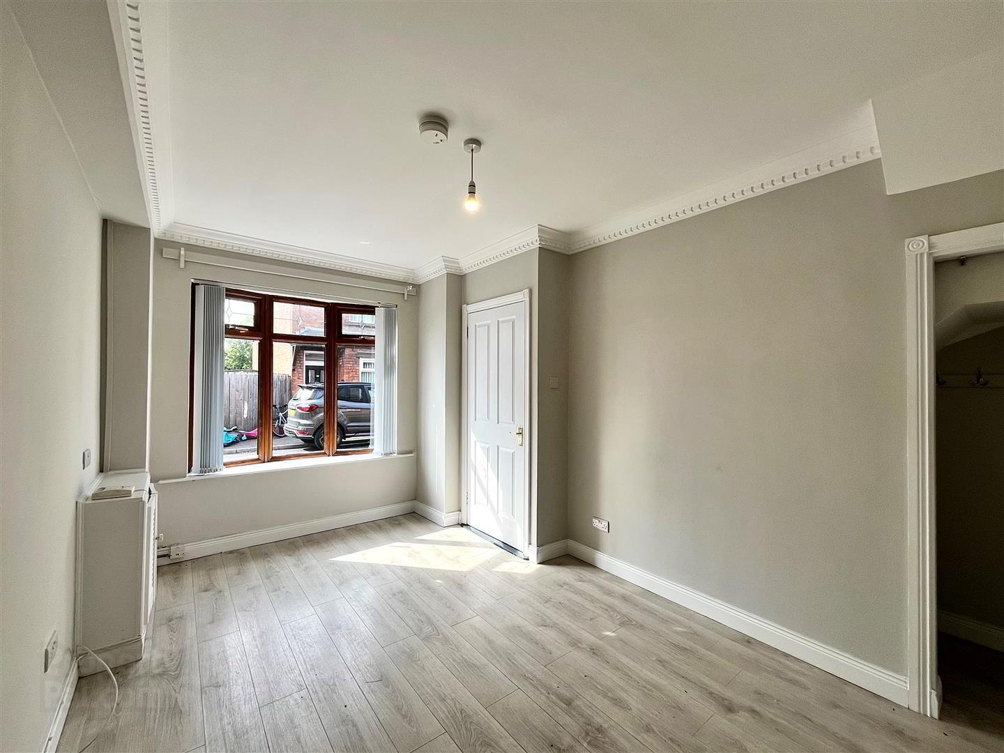 property description image