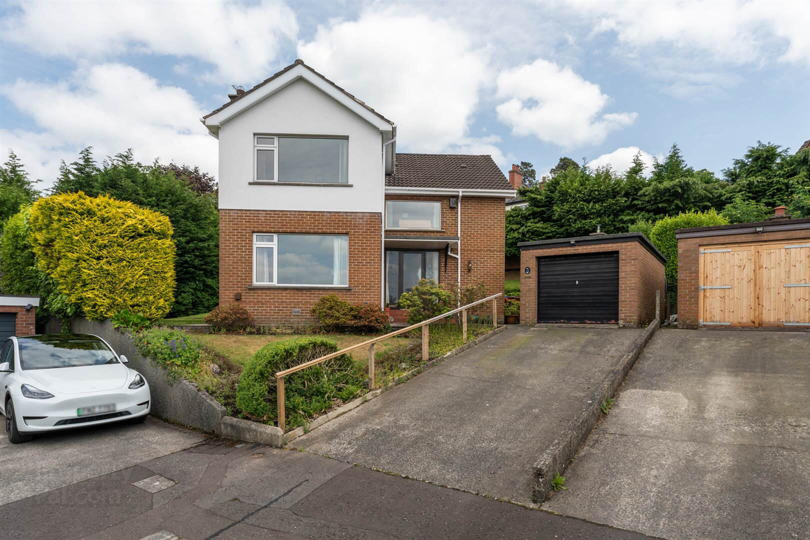 19 Glen Ebor Park 1 of 13