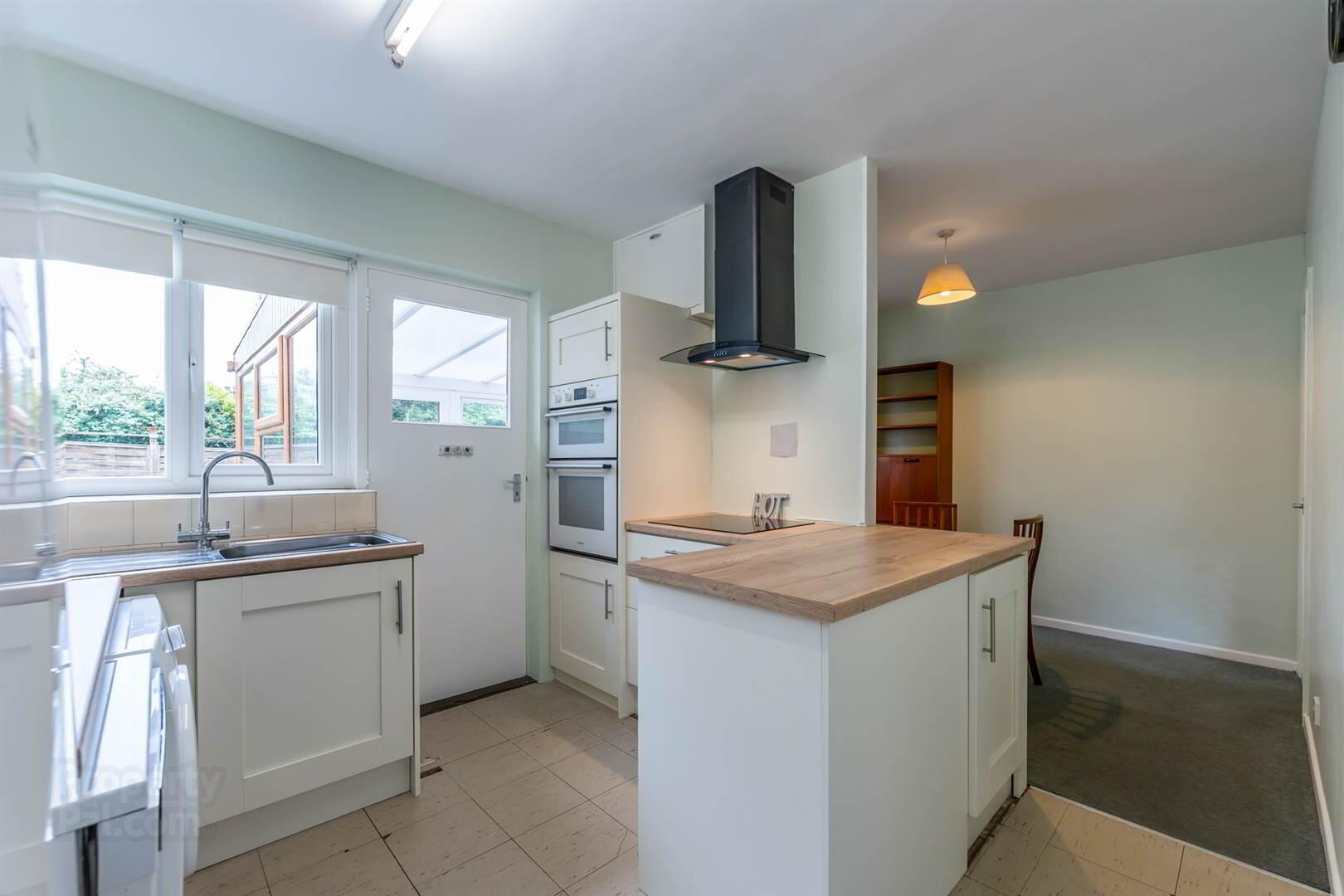 47 Croft Road 7 of 13