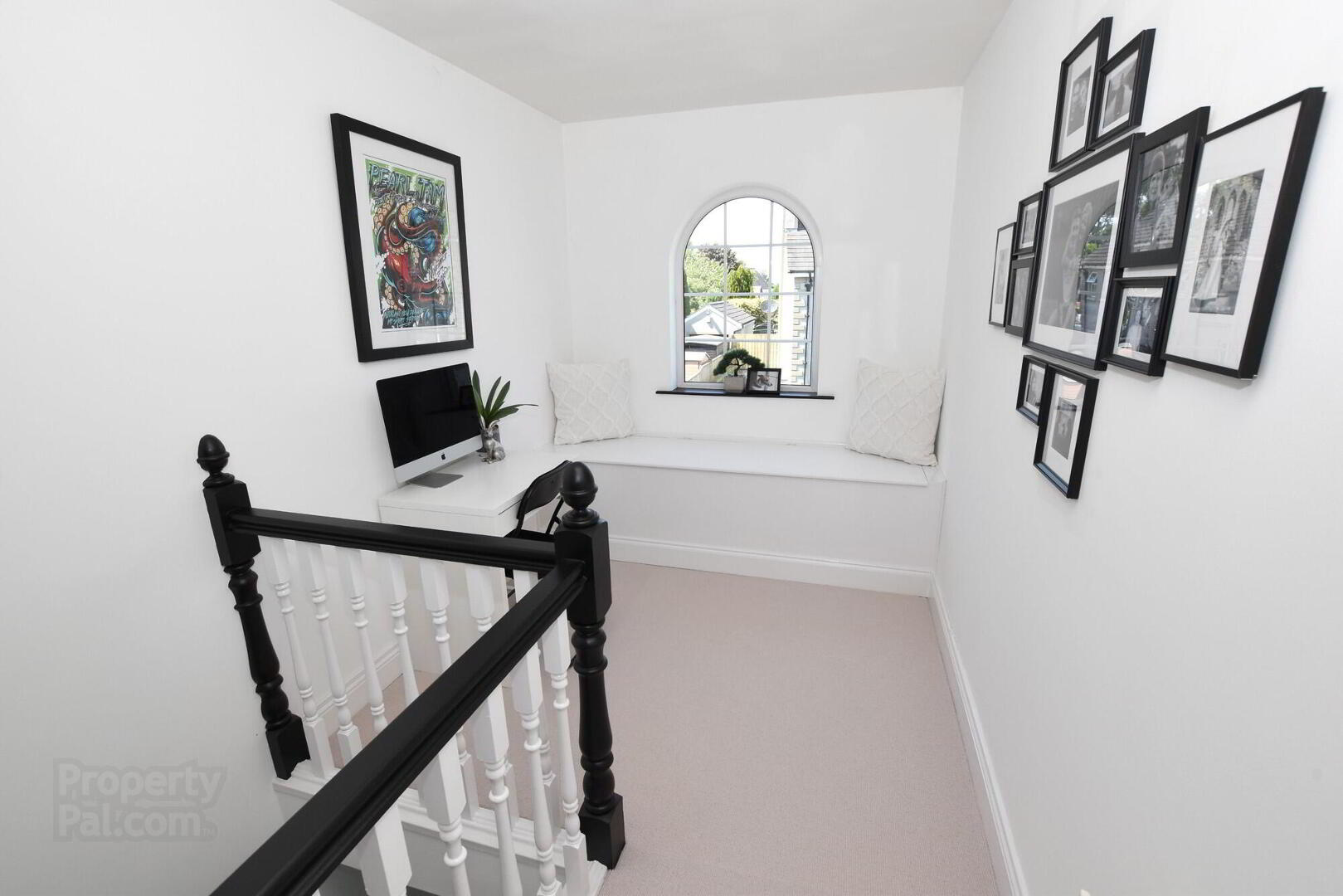 4 Laurelvale Grove 17 of 38