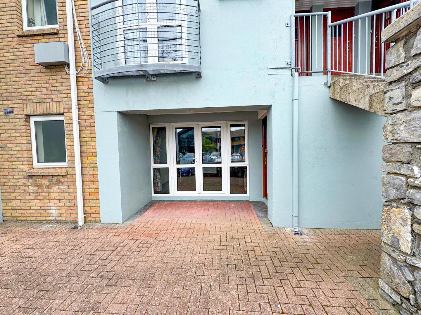 Apt 5 Market House, Market Yard 3 of 9