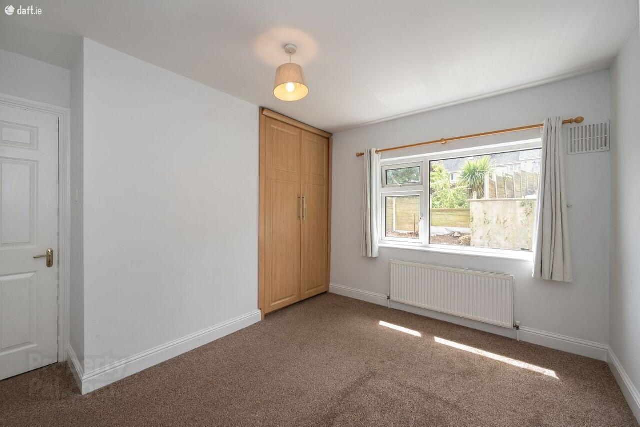 77 Bromley Park 13 of 23
