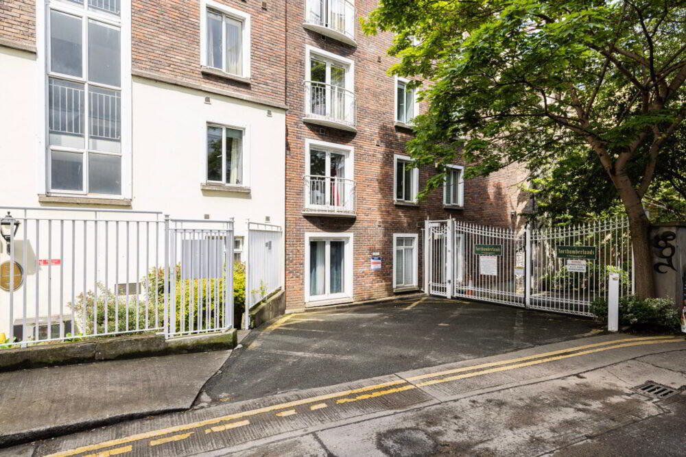 Apt 32 The Northumberlands, Love Lane 11 of 12