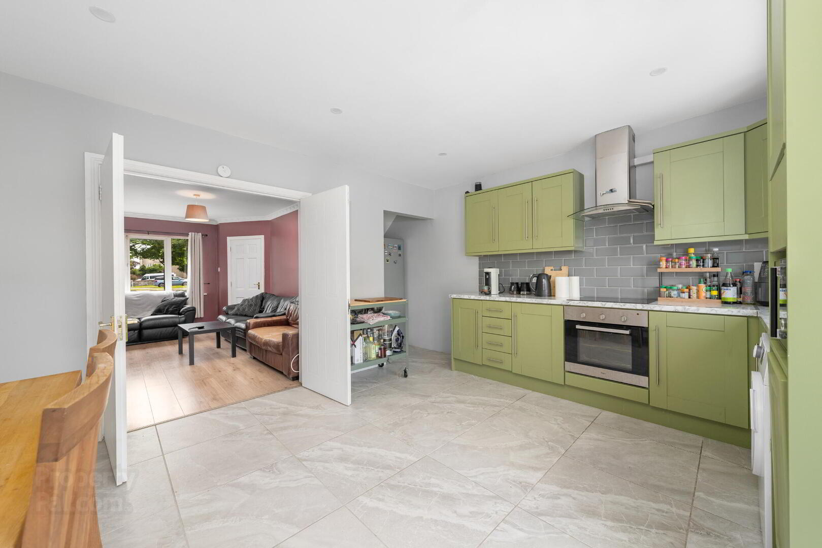 52 Grangeview Road 4 of 21