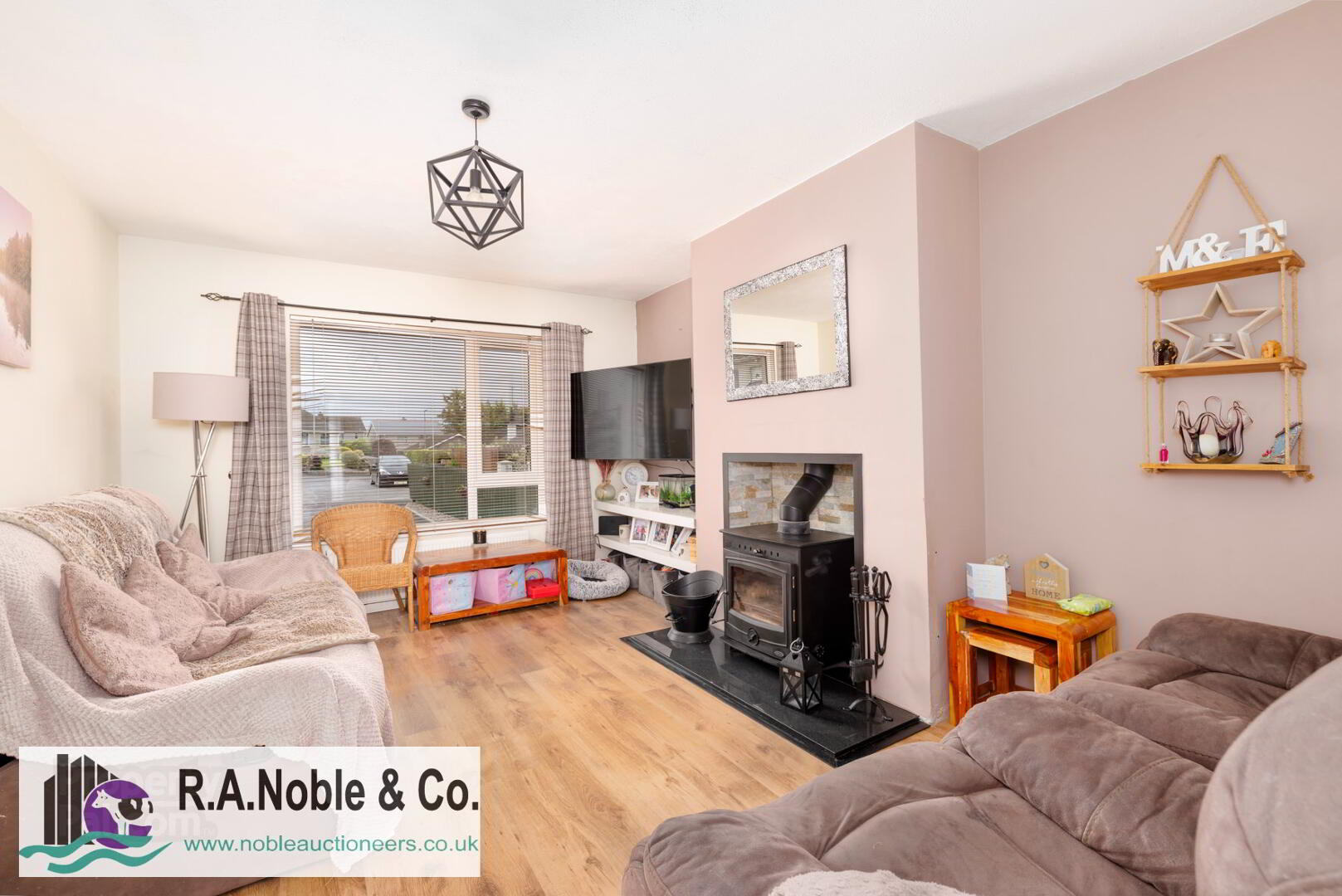 14 Makenny Crescent 16 of 32