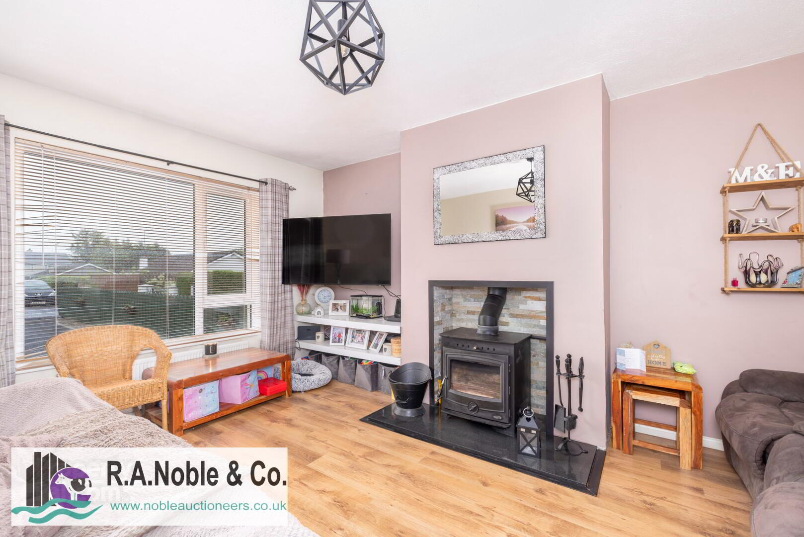 14 Makenny Crescent 17 of 32