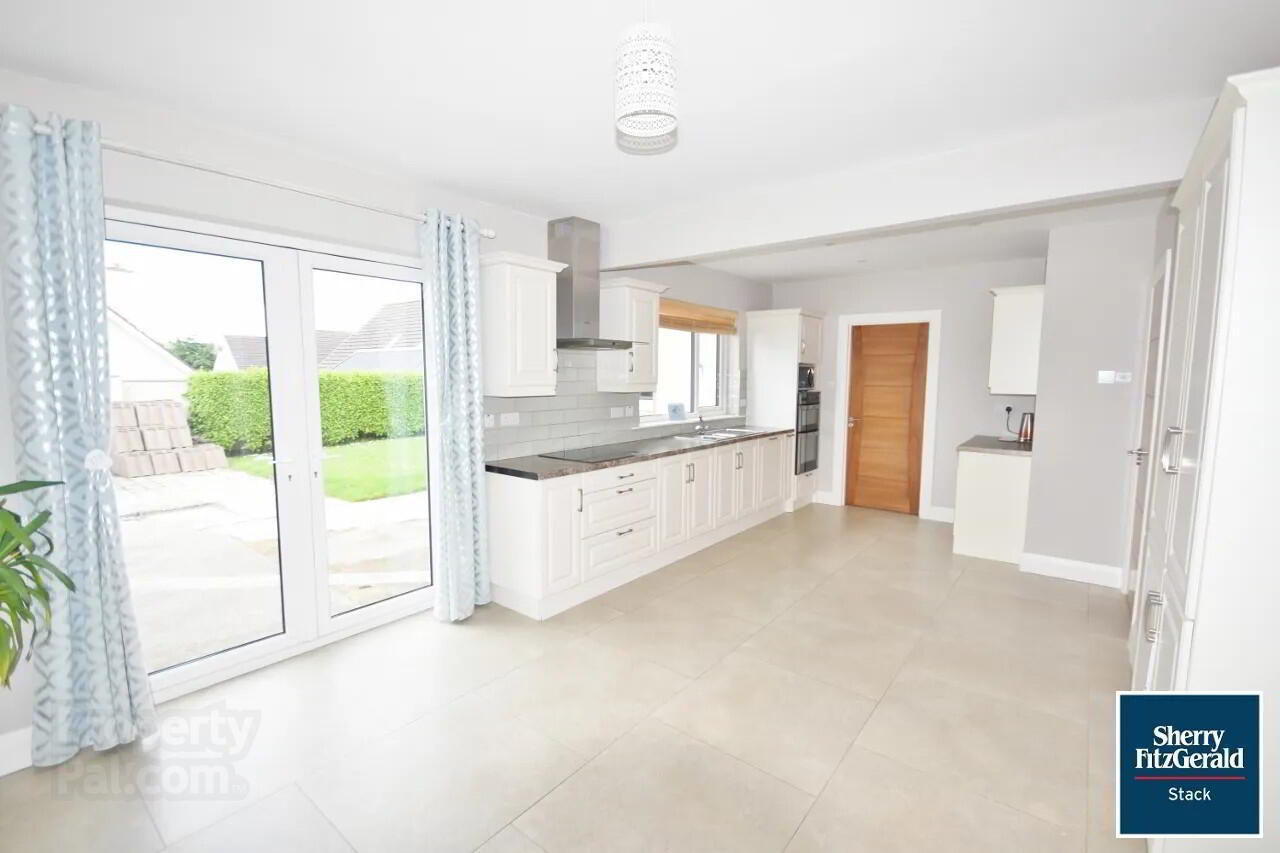 15 Woodview 5 of 17