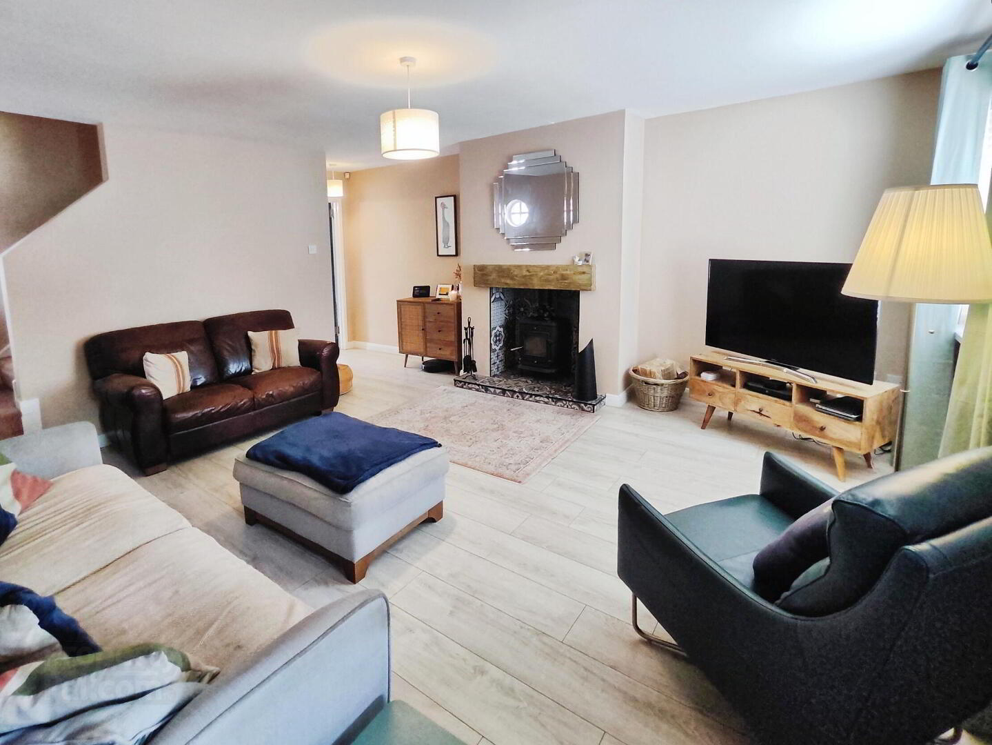 27 Somerset Court 4 of 18