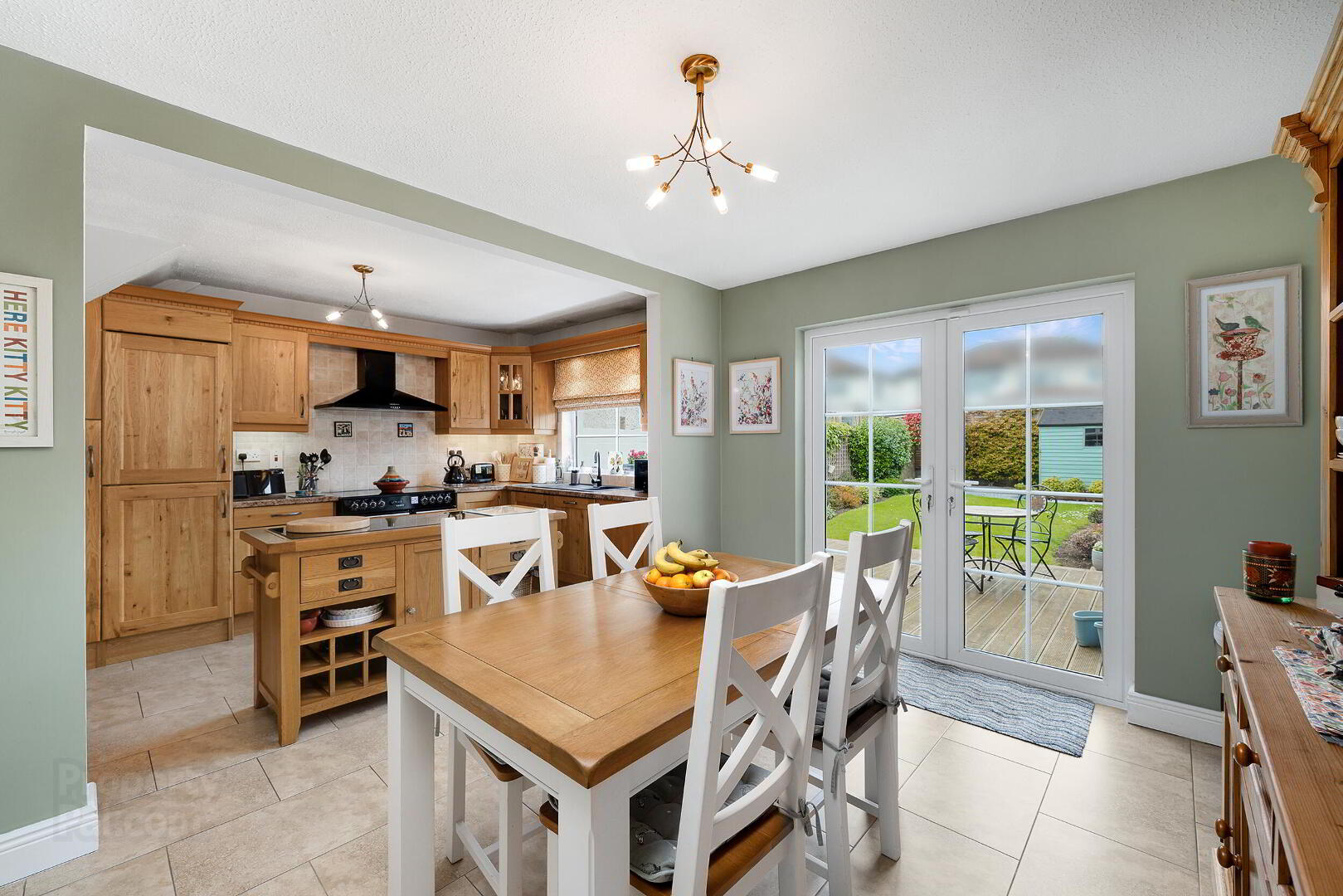 4 Laburnum Walk 13 of 32