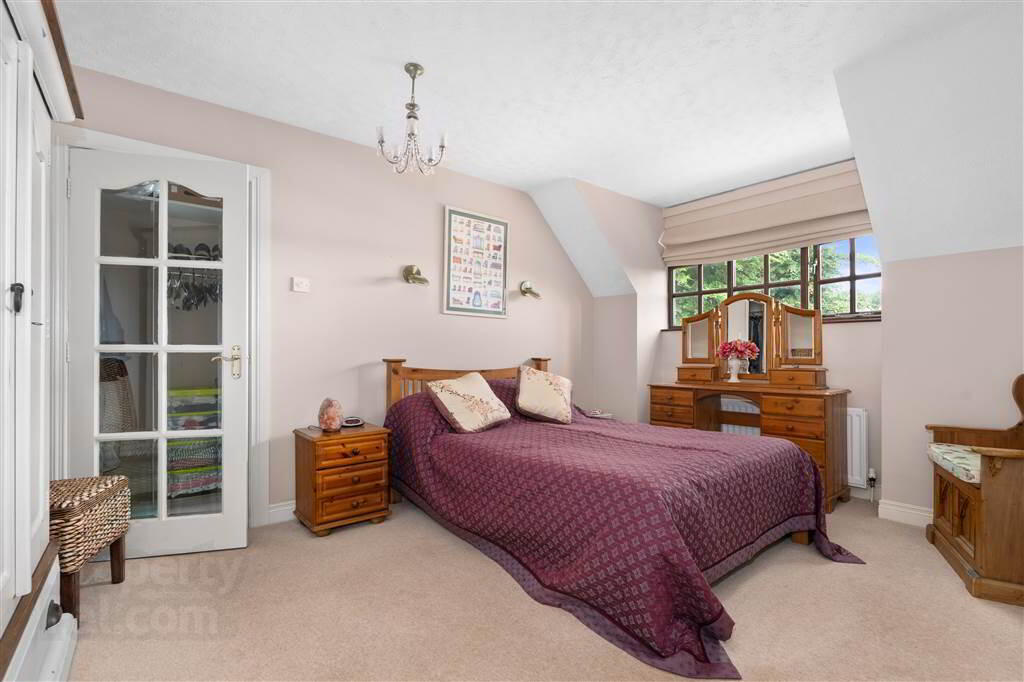 6 Glenagherty Drive 24 of 44