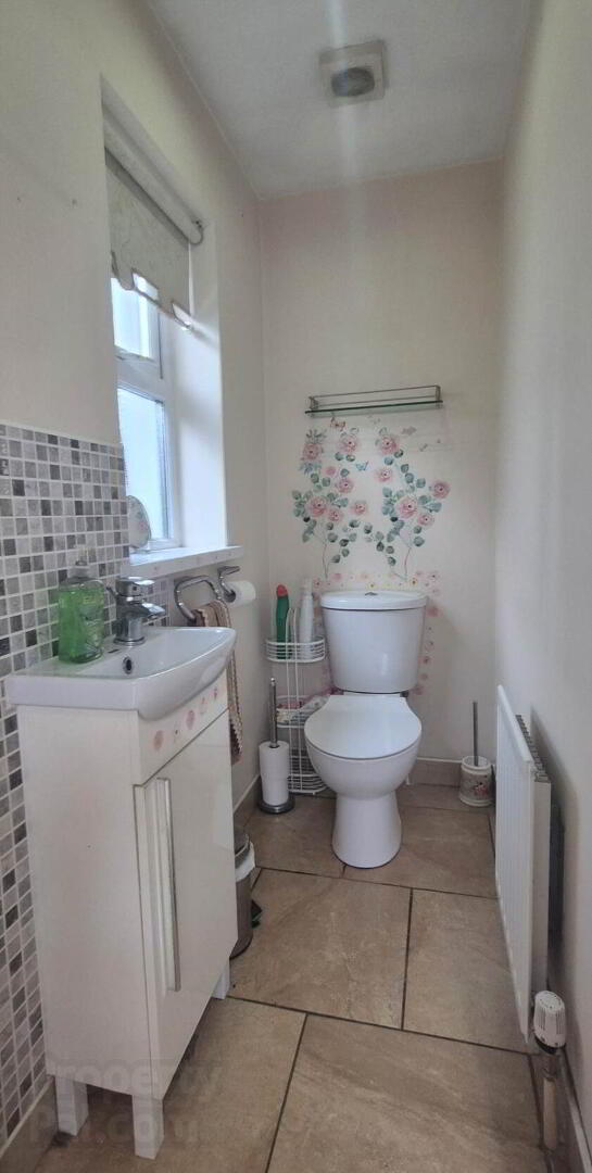 6 Barry Street 16 of 29