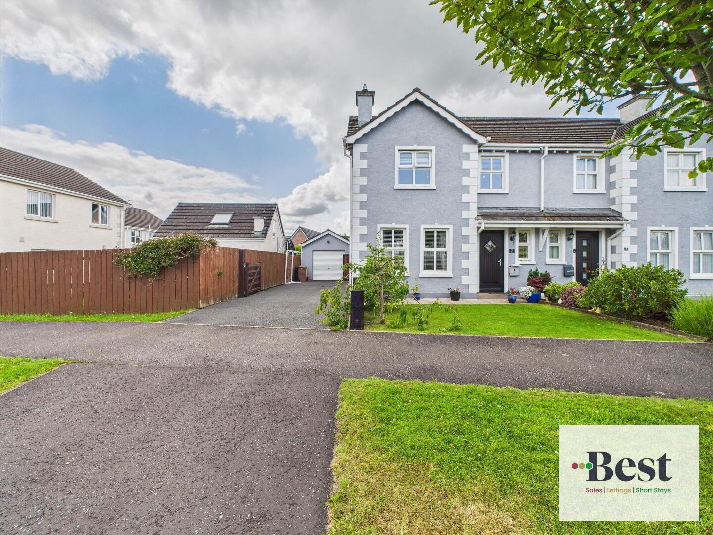 3 Oakdene 1 of 20