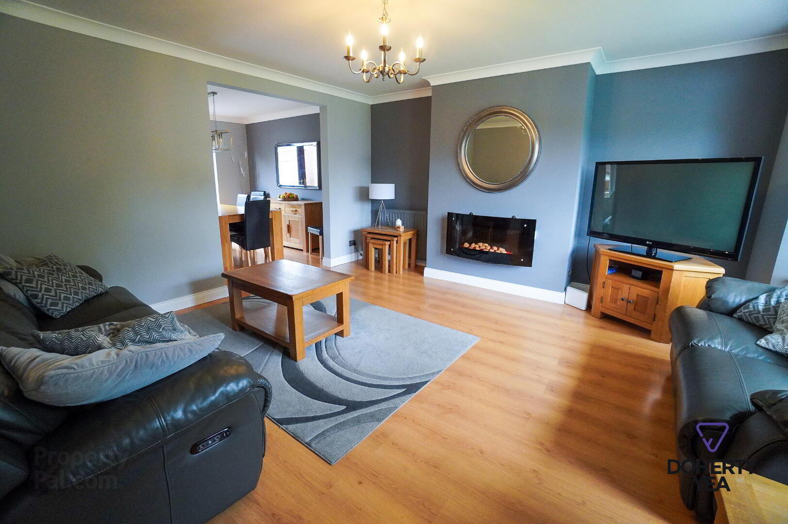 34 Hillview Drive 3 of 17