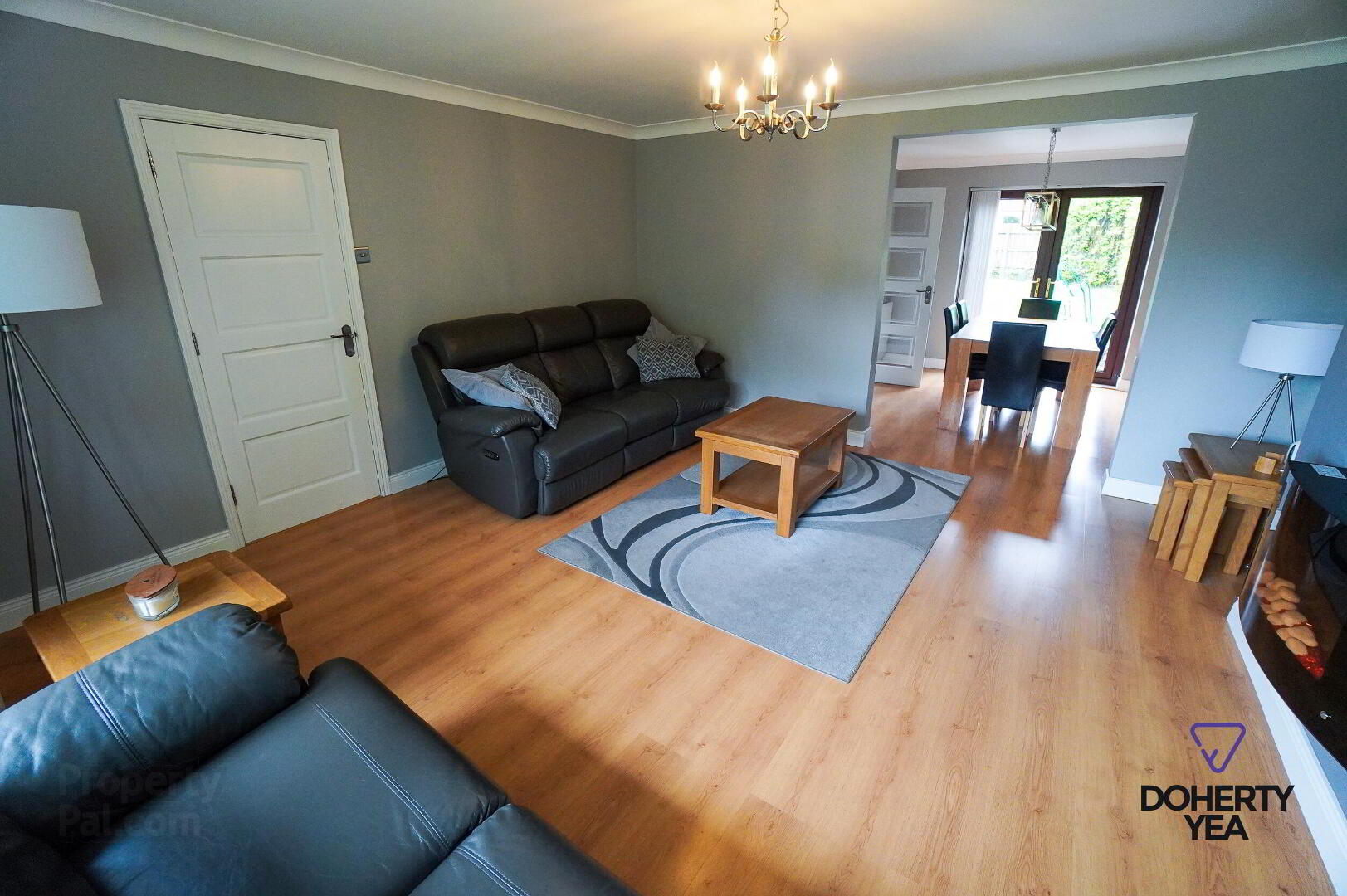 34 Hillview Drive 5 of 17