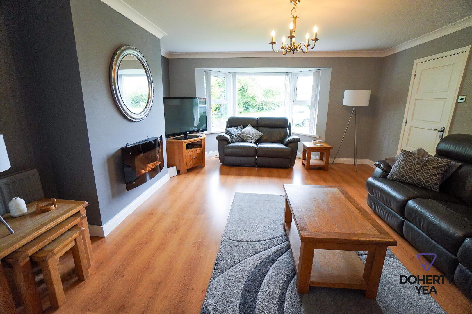 34 Hillview Drive 4 of 17