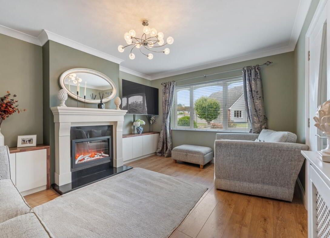 13 Willowfields 2 of 19
