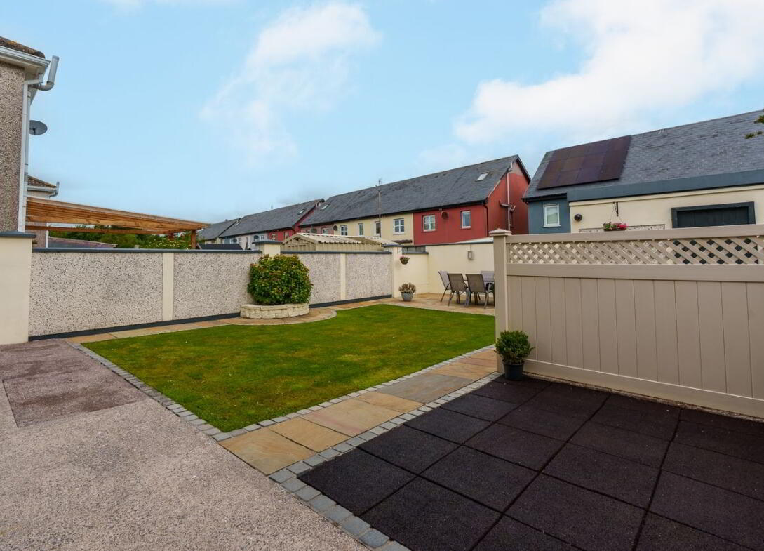 13 Willowfields 19 of 19