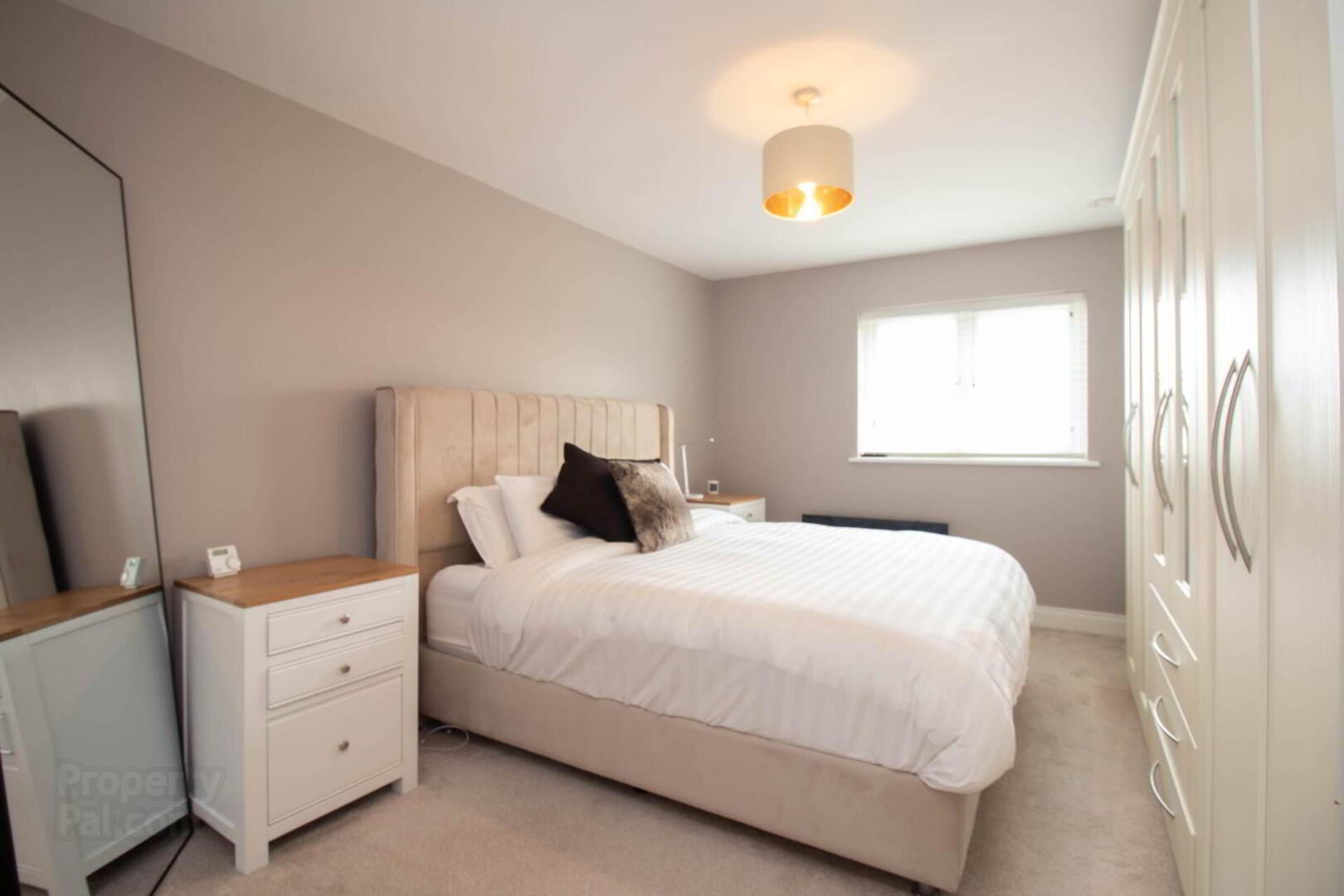 32 Rockfield Heights 21 of 34