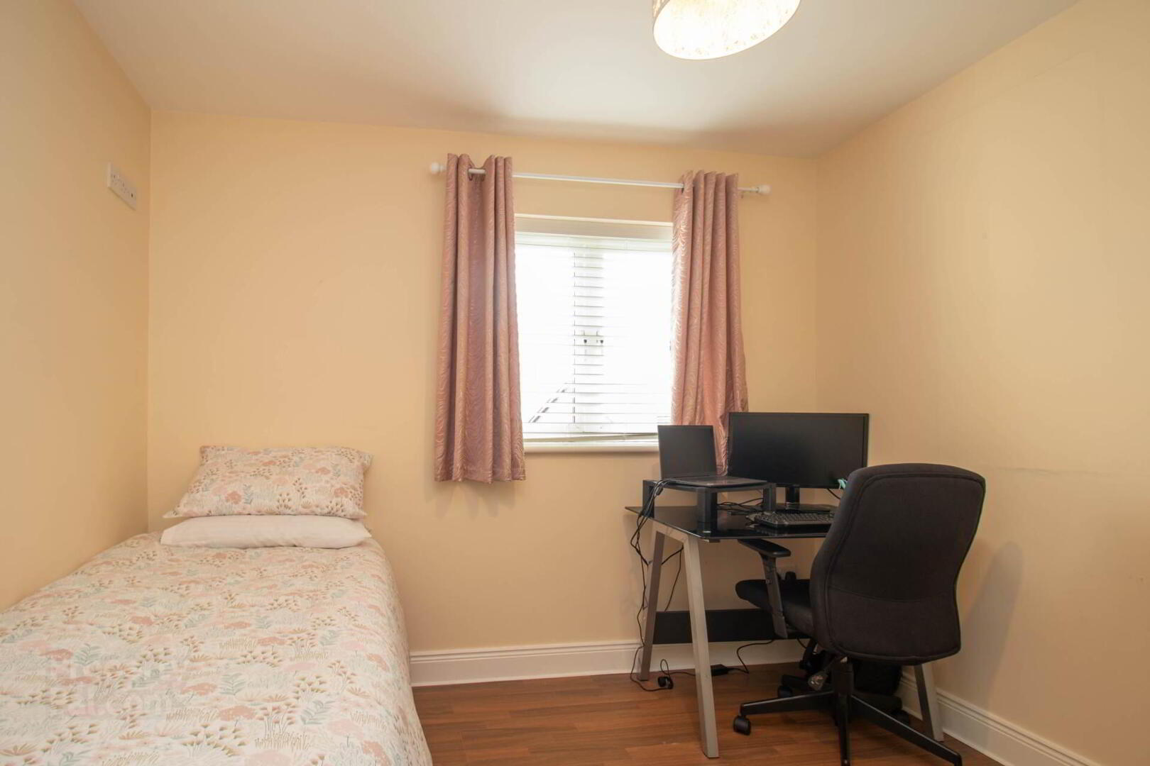 32 Rockfield Heights 24 of 34