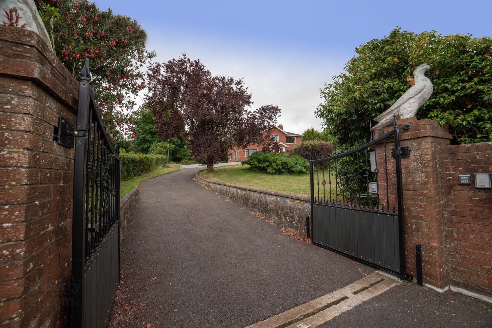 Gleneagle House, Ballinora 2 of 42