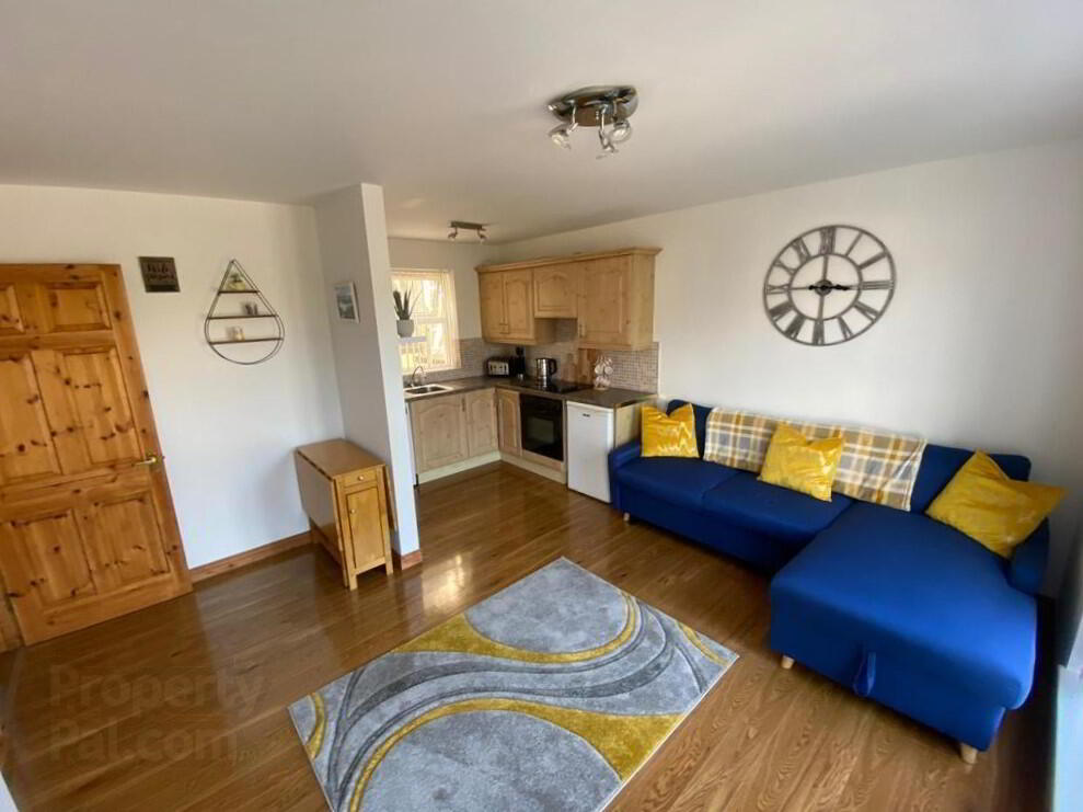 STUDENT LET 2025-26, 11a Garden Avenue 4 of 10