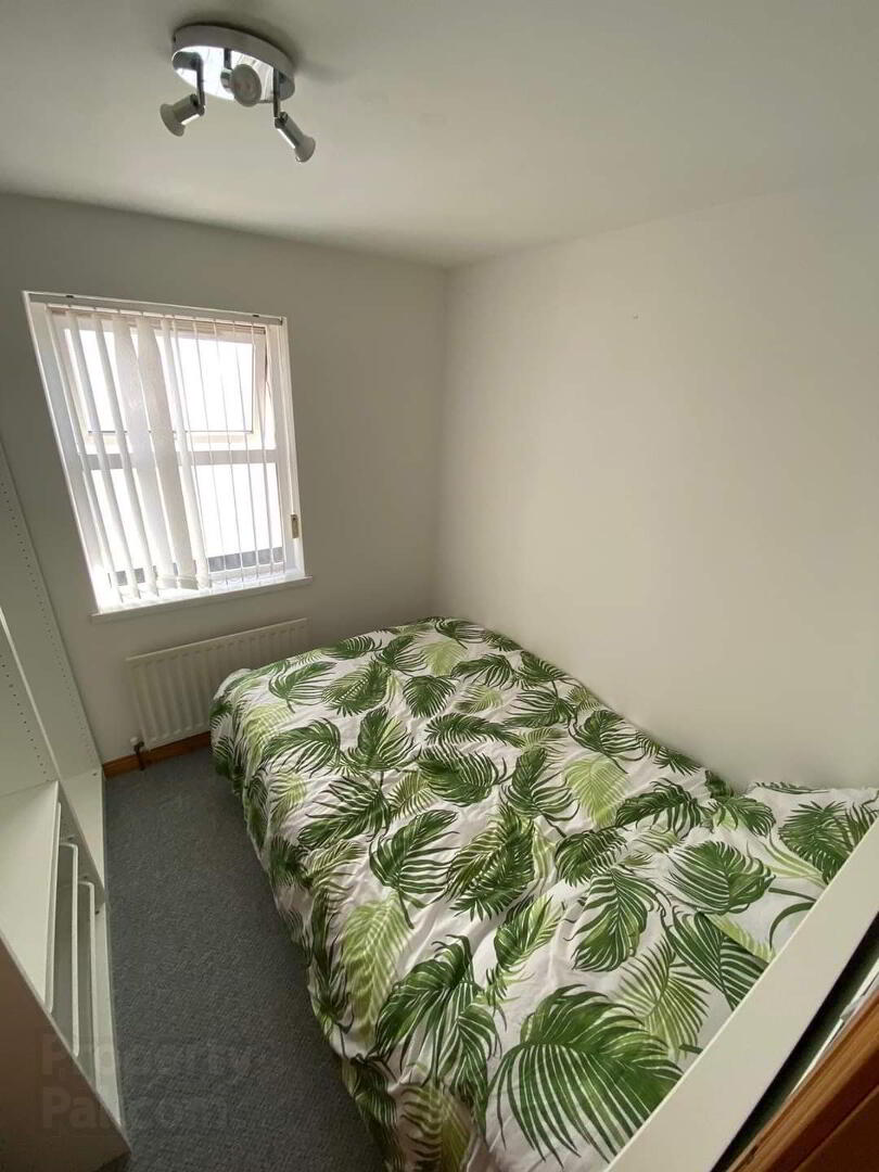 STUDENT LET 2025-26, 11a Garden Avenue 9 of 10