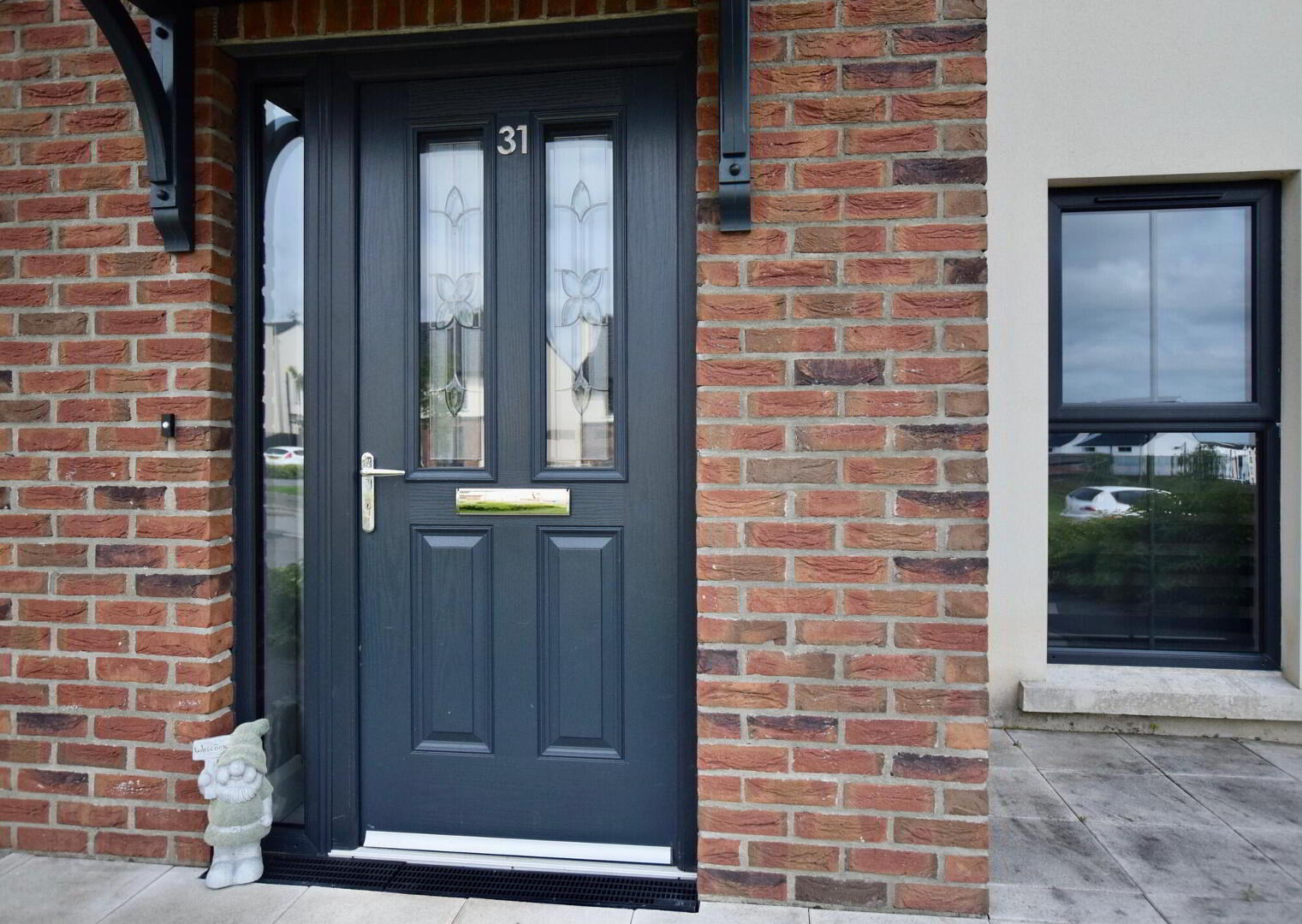 property description image