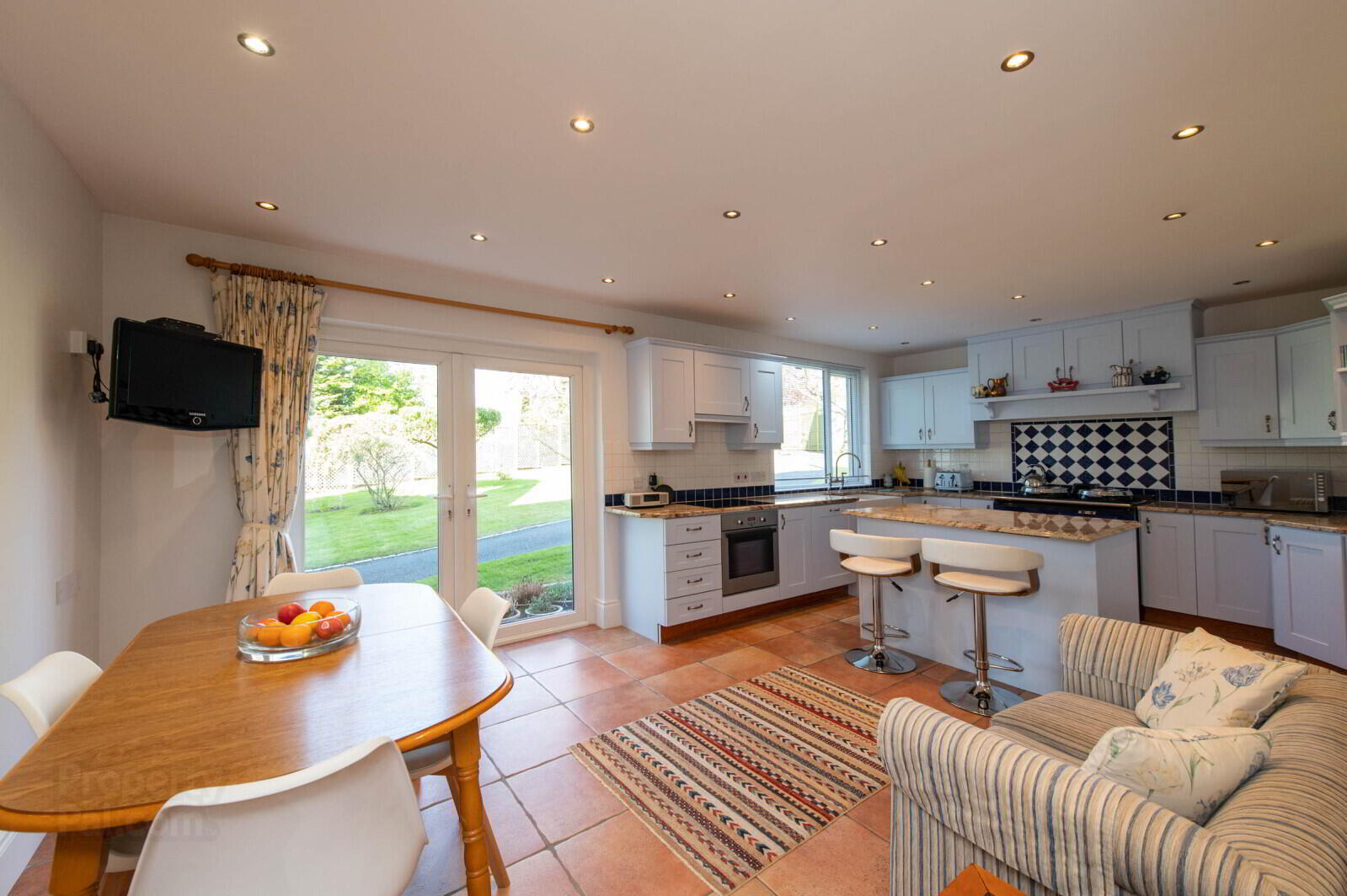 Downshire House, 13 Maxwell Road 17 of 79