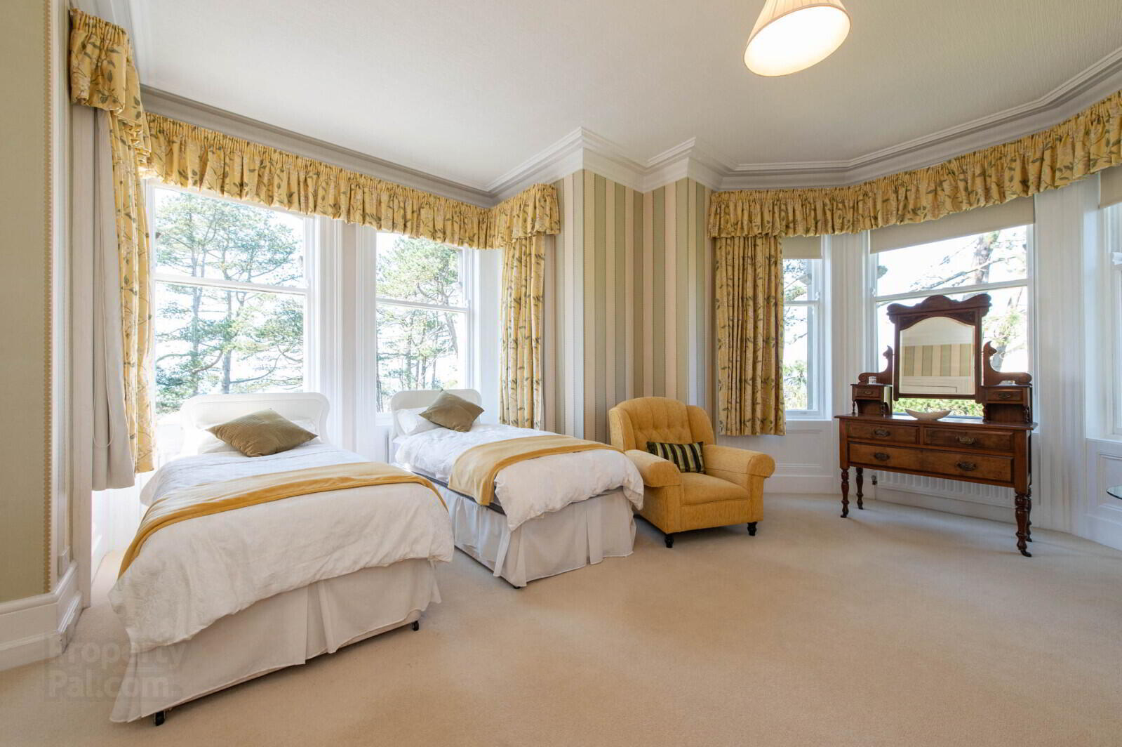 Downshire House, 13 Maxwell Road 37 of 79