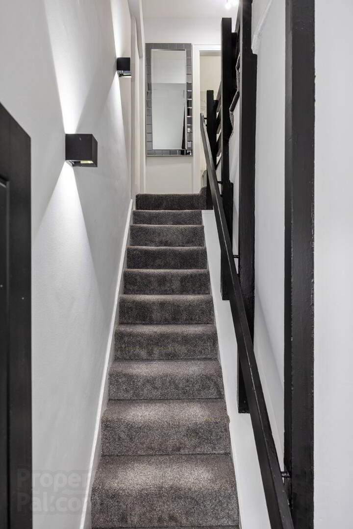 Unit 2, 47 Castlereagh Street 2 of 20