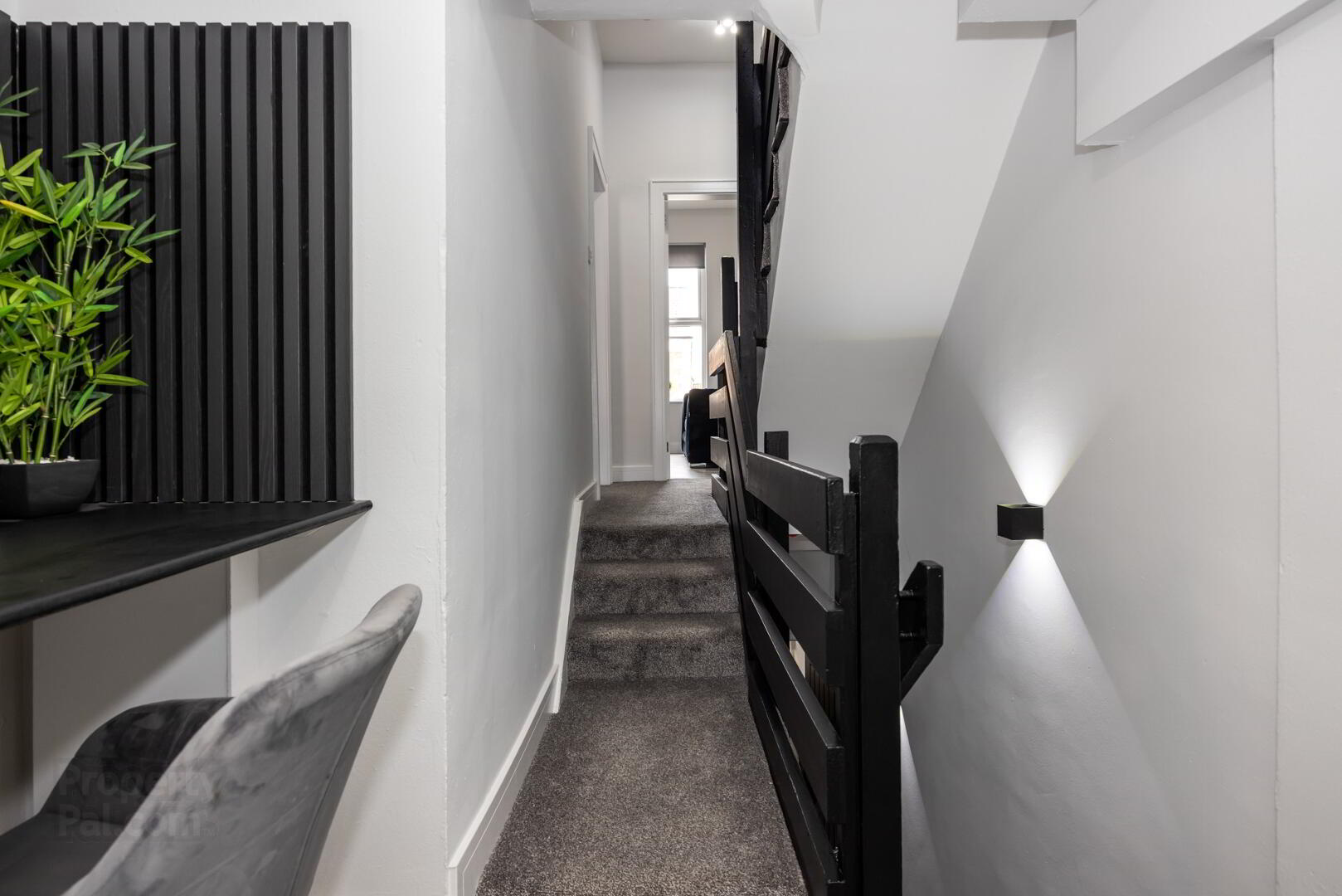 Unit 2, 47 Castlereagh Street 3 of 20