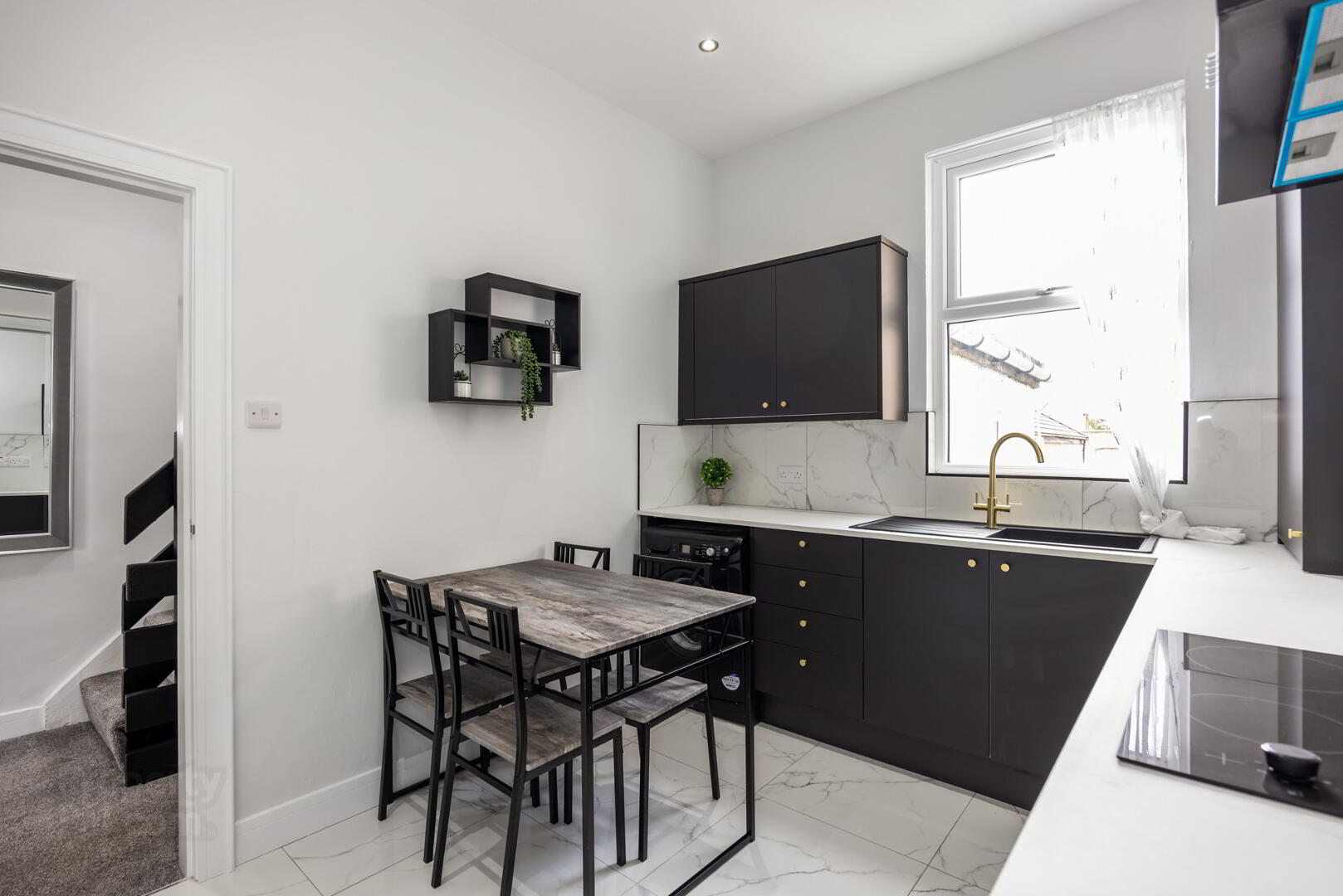 Unit 2, 47 Castlereagh Street 8 of 20