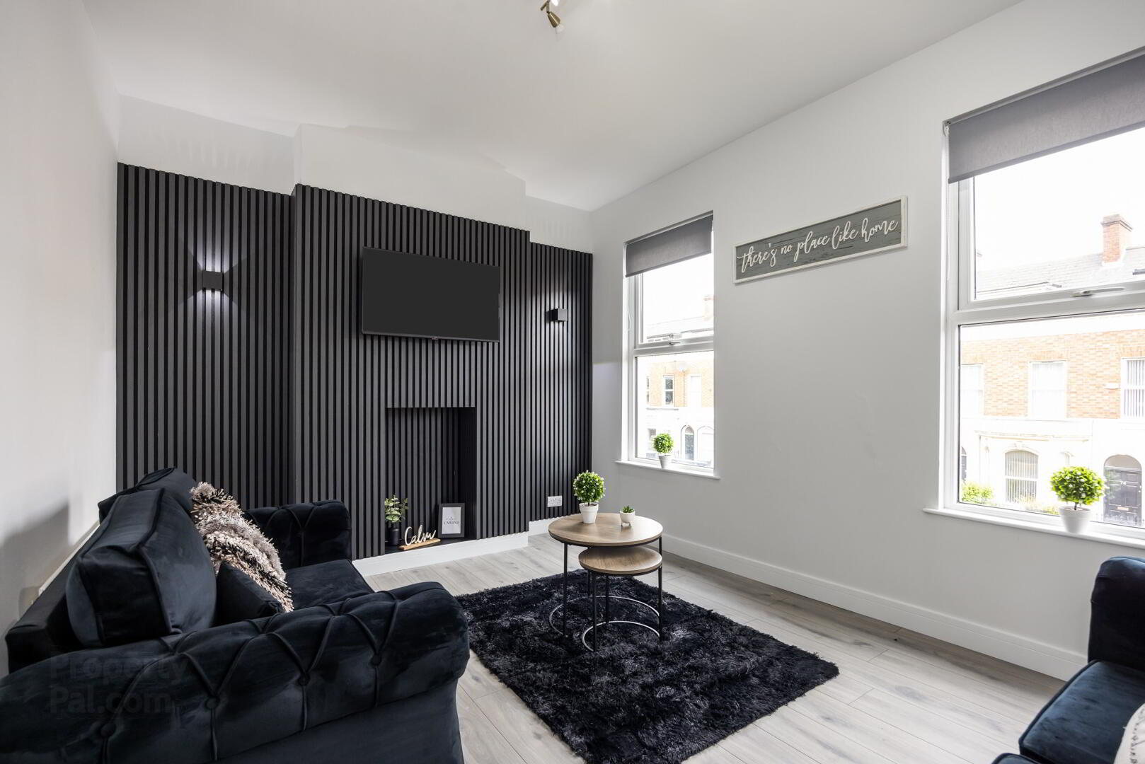 Unit 2, 47 Castlereagh Street 1 of 20