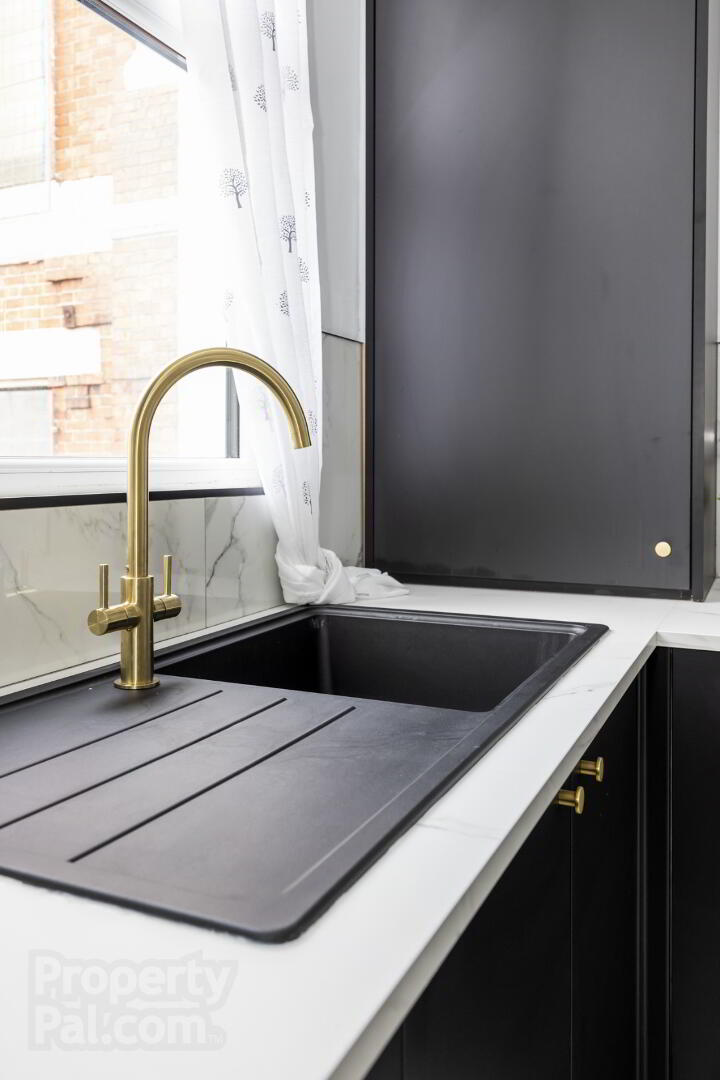 Unit 2, 47 Castlereagh Street 10 of 20