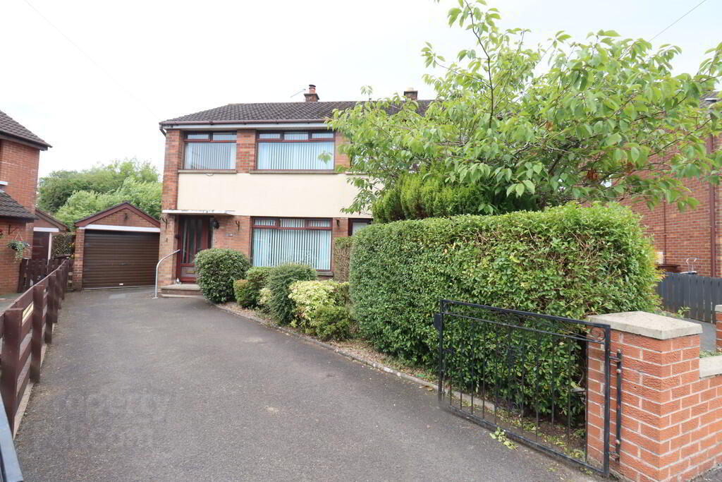 38 Glebecoole Avenue 1 of 27